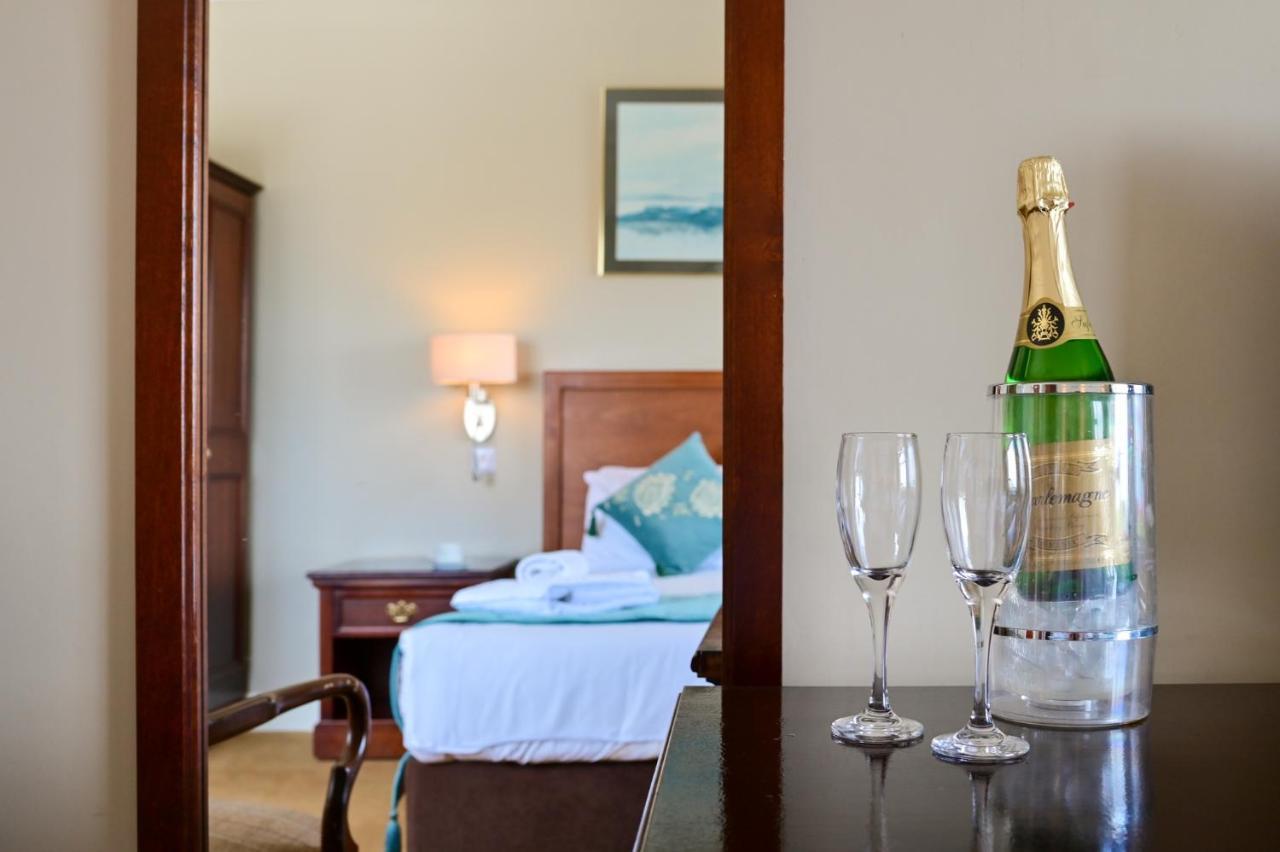 Lawlors Hotel Dungarvan  Extérieur photo